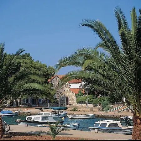Appartamento In With Sea View, Balcony, Air Conditioning, Wi-fi