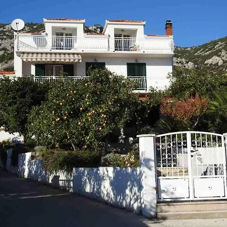 In With Sea View, Balcony, Air Conditioning, Wi-fi *